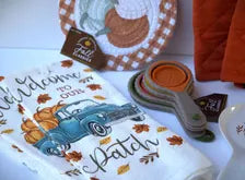 Thanksgiving Pumpkin Kitchen Gift Set – Oven Mitts, Hot Pads, Tea Towels, Spatula (Gift Box)