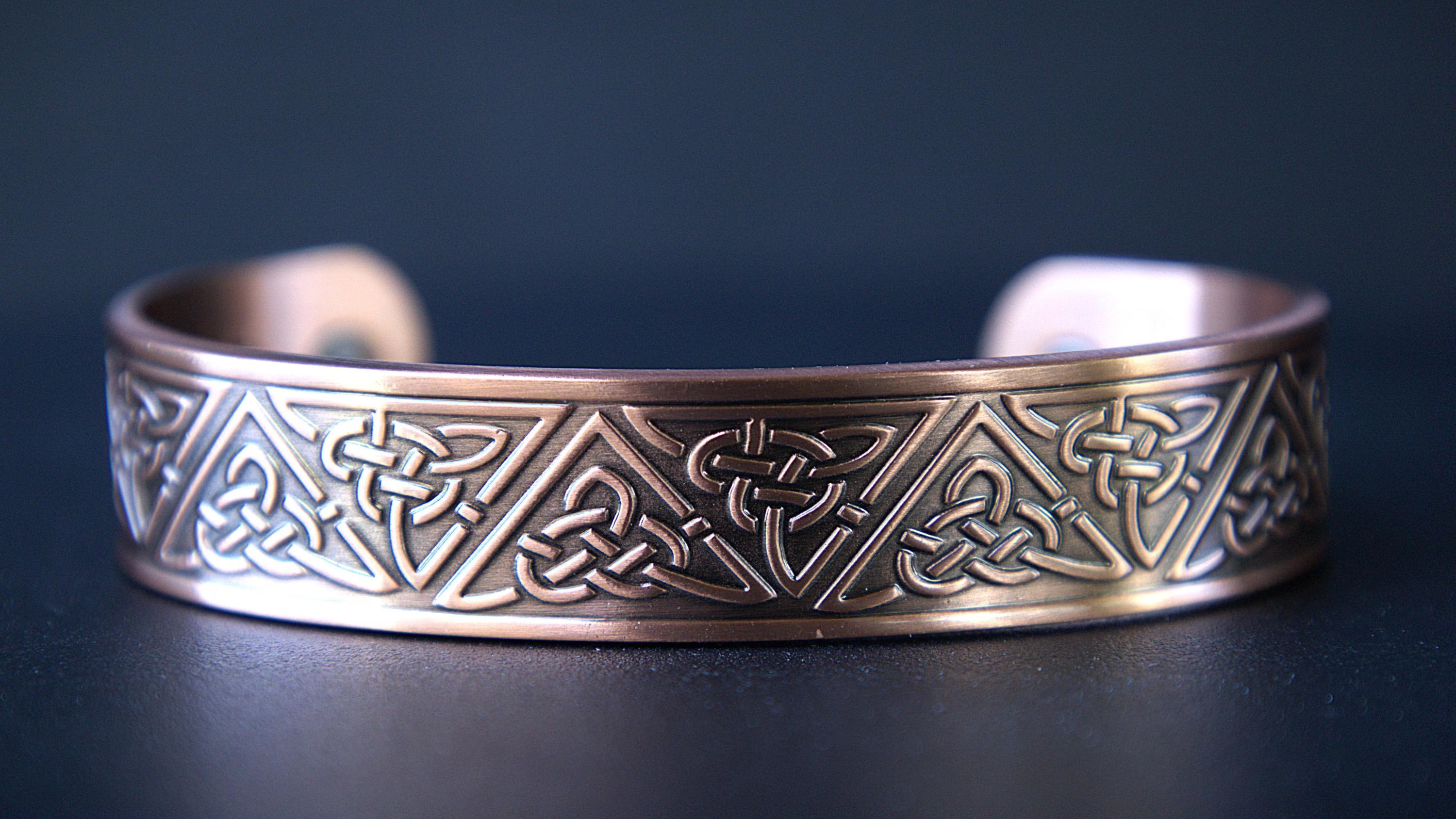 Handcrafted Antique Copper Celtic Trinity Knot Magnetic Bracelet | Arthritis Pain Relief Cuff