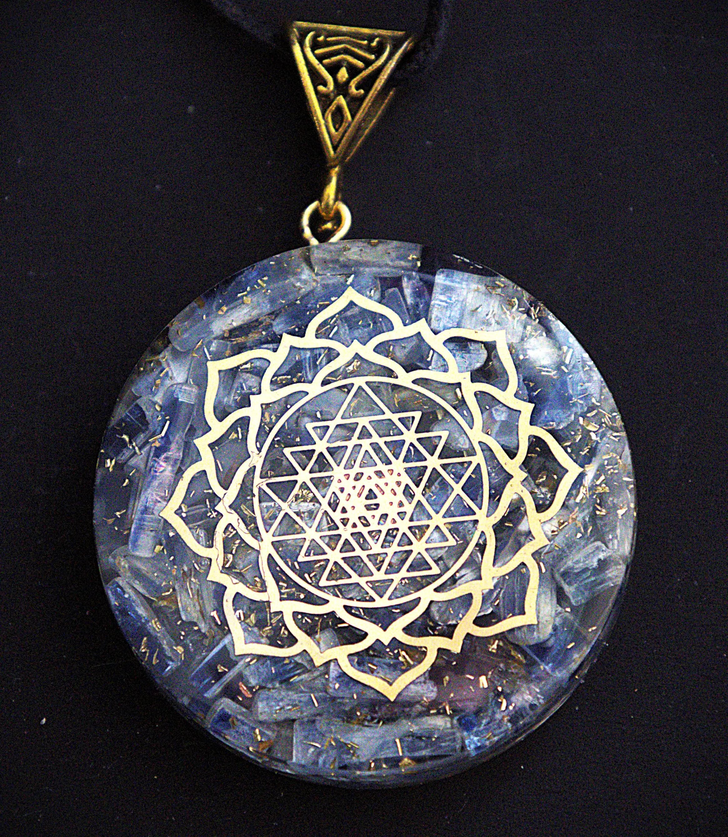 Handcrafted Blue Kyanite Orgonite Necklace | Lotus & Sri Yantra Pendant | Spiritual Crystal Healing Jewelry | Energy Protection Gift
