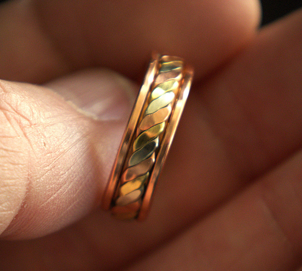 Adjustable Magnetic Copper Brass Twist Ring: Healing Jewelry