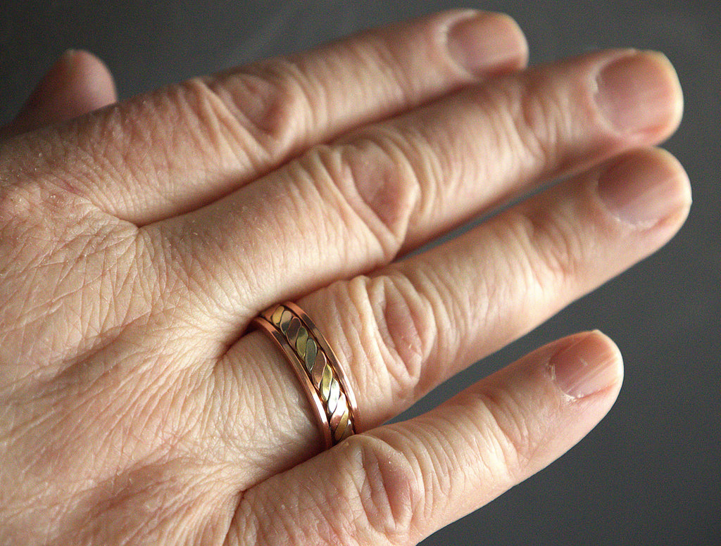 Adjustable Magnetic Copper Brass Twist Ring: Healing Jewelry