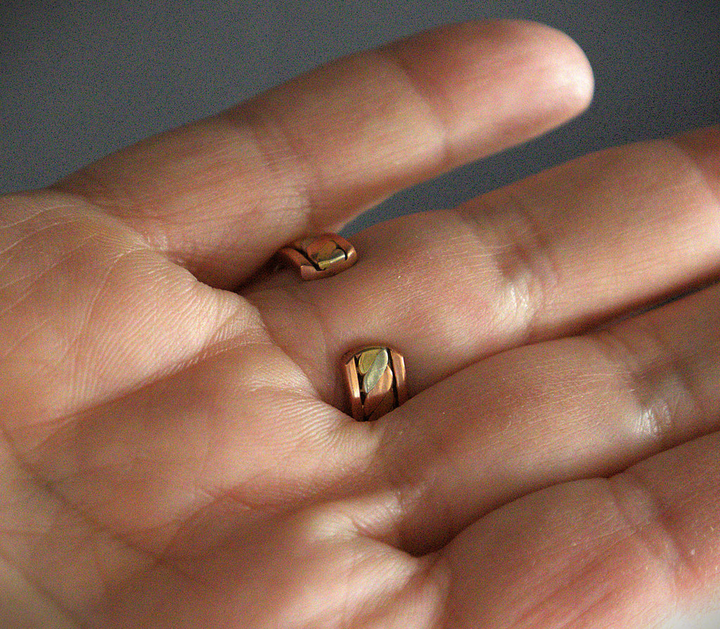 Adjustable Magnetic Copper Brass Twist Ring: Healing Jewelry