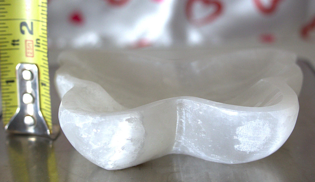 Vintage Carved Butterfly Selenite Crystal Dish – Polished Selenite Charging Bowl