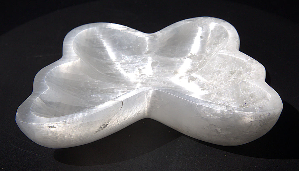 Vintage Carved Butterfly Selenite Crystal Dish – Polished Selenite Charging Bowl