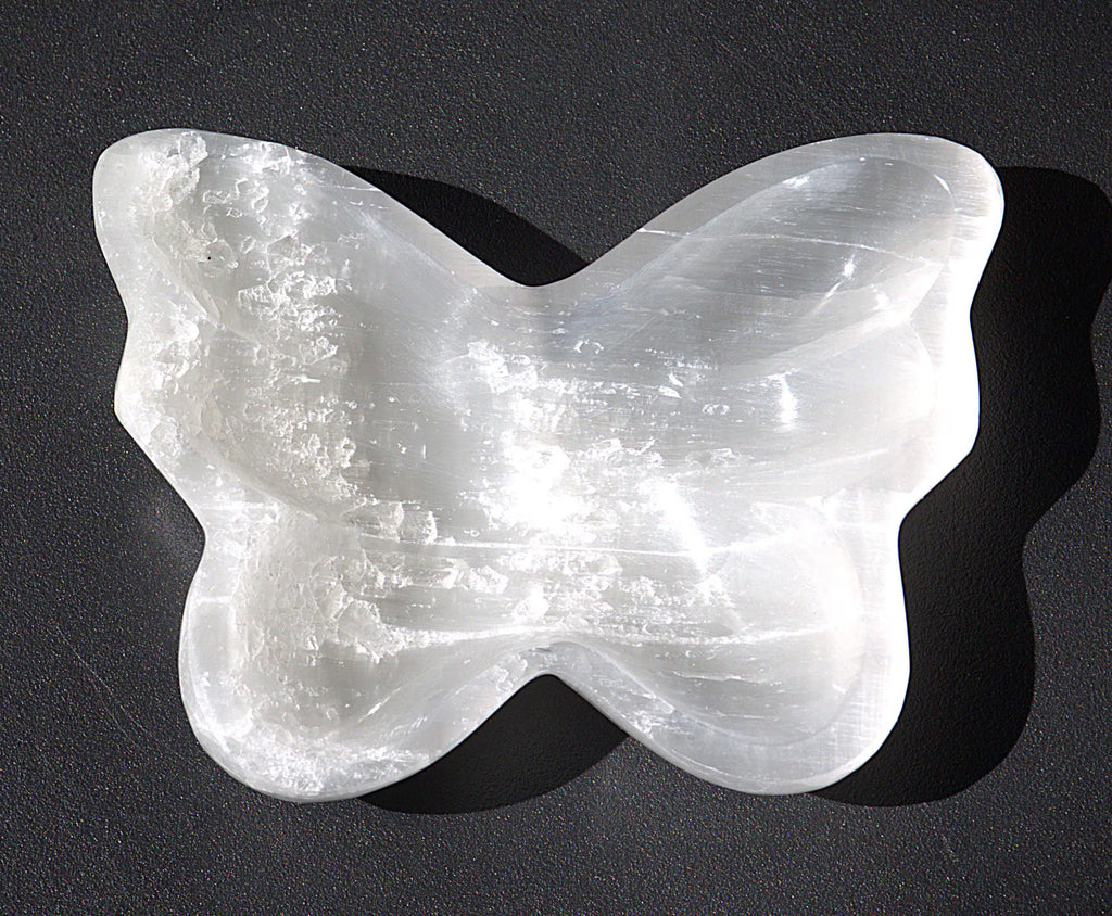 Vintage Carved Butterfly Selenite Crystal Dish – Polished Selenite Charging Bowl
