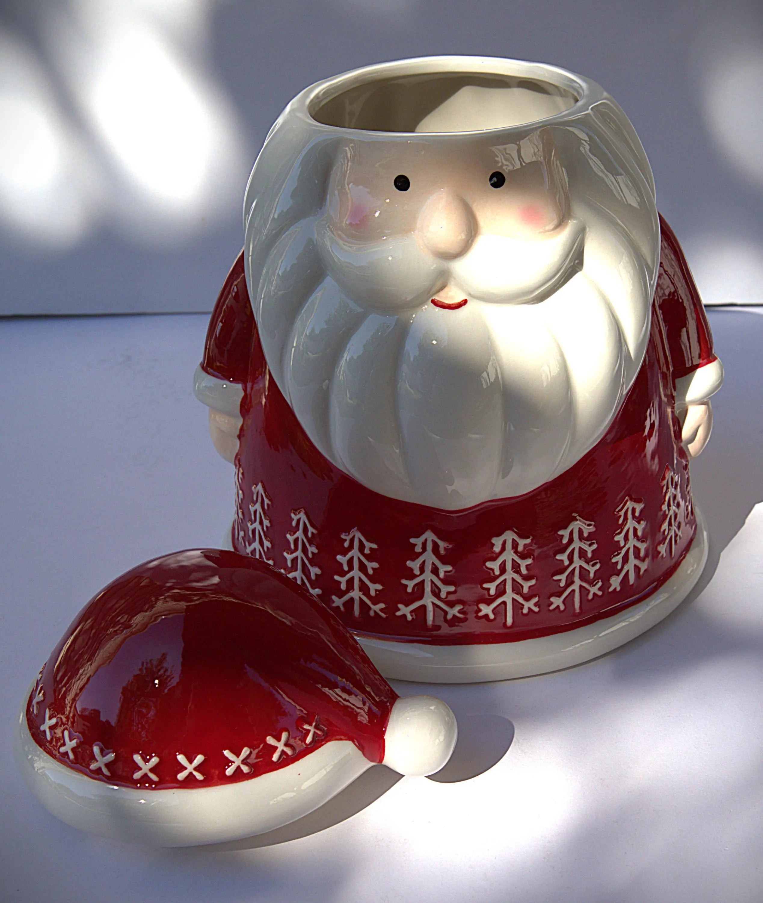 Santa Claus Cookie Jar: Handcrafted Festive Christmas Kitchen Decor